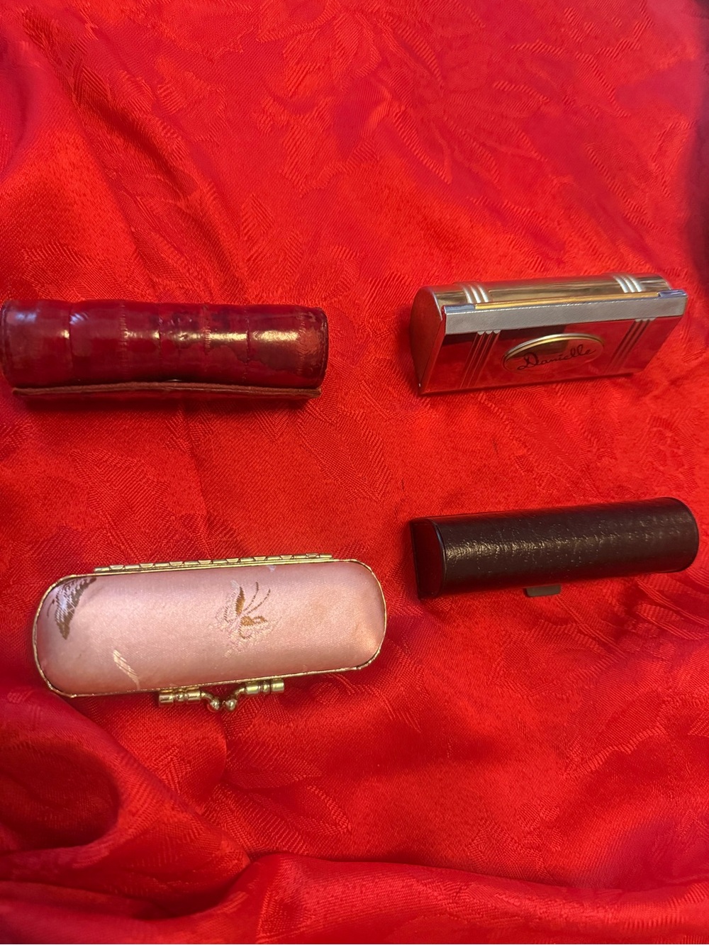 Vintage Women’s Lipstick Case Set - Pink and Burgundy